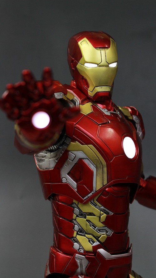 未開封品 NECA ネカ アイアンマン フィギュア 素顔 Amazon.co.jp: アベンジャーズ ネカ 1/4スケールフィギュア アイアン