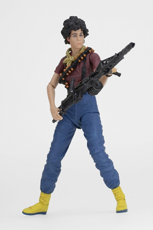 ネカ　エレン リプリー　エイリアン　フィギュア Amazon.co.jp: NECA エイリアンシリーズ12 中尉 エレン