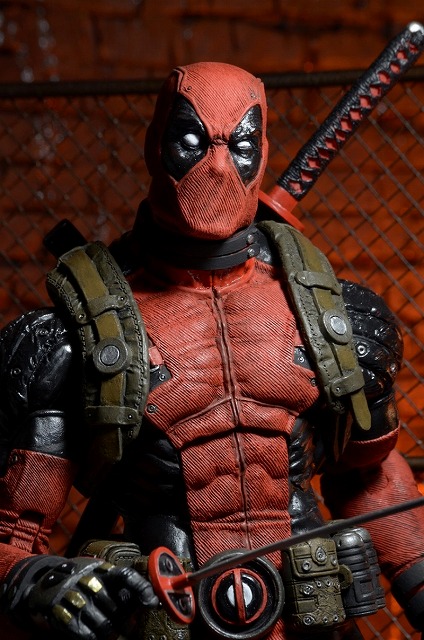 デッドプール」がコミックデザインでネカから1/4フィギュア化！多数の