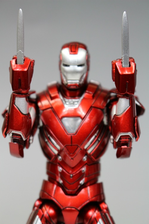 コミケイブスタジオ　アイアンマン マークXXXIII シルバーセンチュリオン コミケイブスタジオの1/12オムニクラスコレクティブルフィギュア