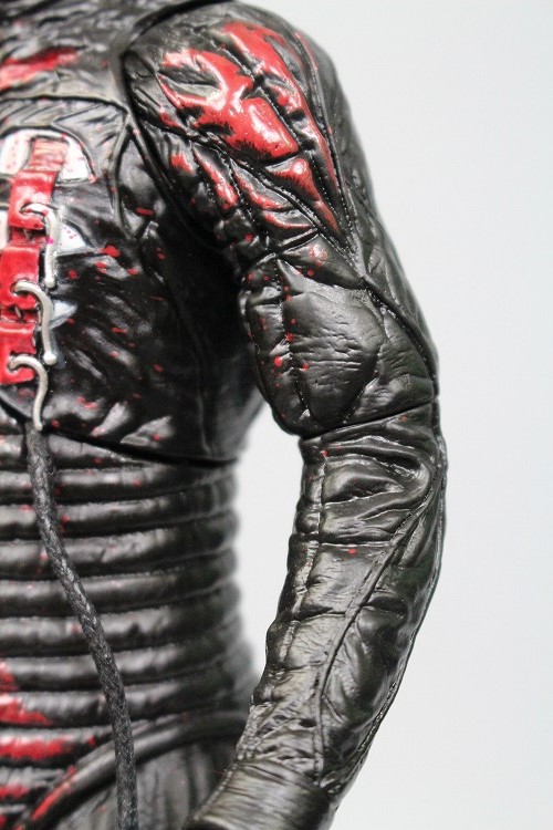 メズコのヘルレイザー3/ピンヘッド12”フィギュア限定ブラッディ