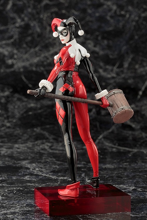 LDD Presents ハーレイ・クイン & リビングデッドドールズ　セット Amazon.com: Mezco LDD Presents: DC Universe Classic Harley