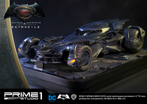 フィギュア　[ランクB] バットモービル 「バットマン アーカム・ナイト」 ミュージアムマスターライン 1/10 ポリストーン製ジオラマスタチュー Amazon.co.jp: ミュージアムマスターライン/ バットマン