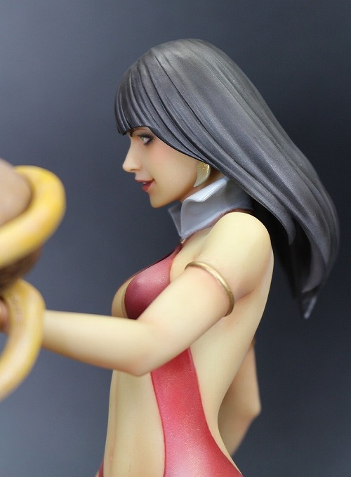豆魚雷「像(ZOW)」シリーズ第一弾『バンピレラ 全身』の工場 豆魚雷「像(ZOW)」シリーズ第一弾『バンピレラ 全身』の工場