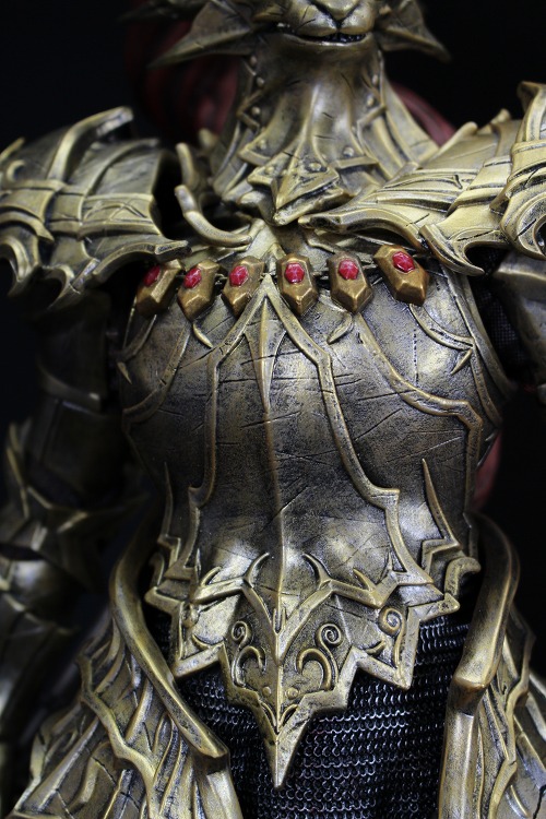 大反響の黄金獅子！ファースト4フィギュア『DARK SOULS』スタチュー