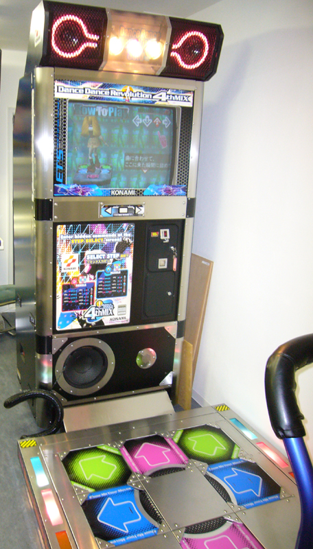 ②KONAMI DDR X筐体 フットパネル アーケード ゲーム 筐体パーツ