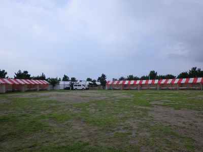 朝の市民広場の様子