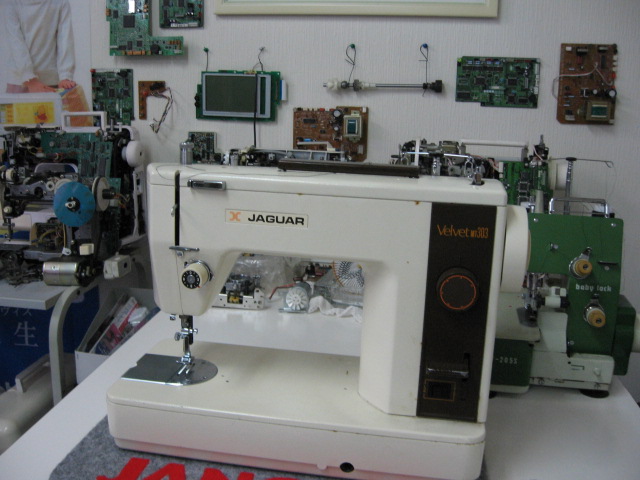 ☆安心保証付き☆ ジャガー MT303 ベルベット 職業用ミシン本体 ☆安心保証付き☆ ジャガー MT303 ベルベット 職業用ミシン本体