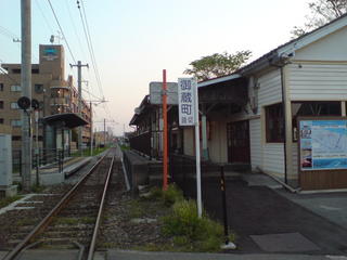 東岩瀬駅