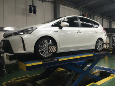 ZVW41Wプリウスα5人乗りローダウンサス送料無料13000円