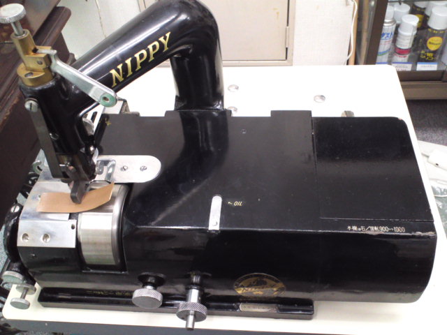 海外で買 NIPPY ニッピー 革漉き機 NP-2 皮漉機 クラフト/布製品
