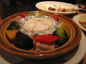 タジンのチーズフォンデュ?!