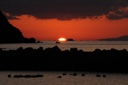 海に
沈む夕日