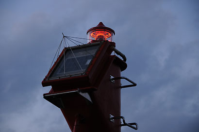 小浦港西防波堤灯台
