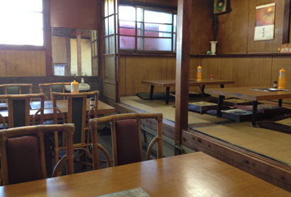 焼肉センター店内