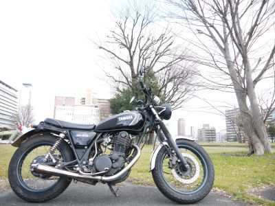 SR400 純正シート　ブラックスペシャルＹＳＰ限定　新品 SR400/ヤマハ YSP Black Special 全国360台限定モデル！の販売