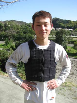 郷間騎手