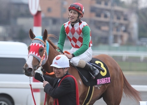 現在南関リーディングの矢野貴之騎手 | 南関魂 高橋華代子の南