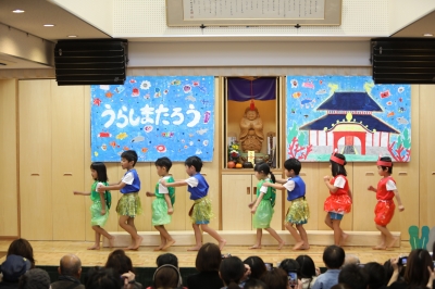883.JPG