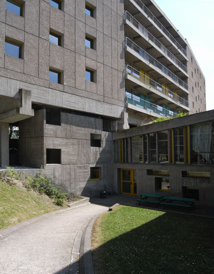 学生会館 岡山 設計