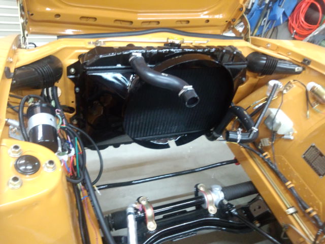 ホーンを取り付け | Fairlady Z S30Z 1970年(昭和45年)式