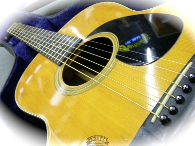 Martin 00-18モデル Three S TC-003 トルバドール-