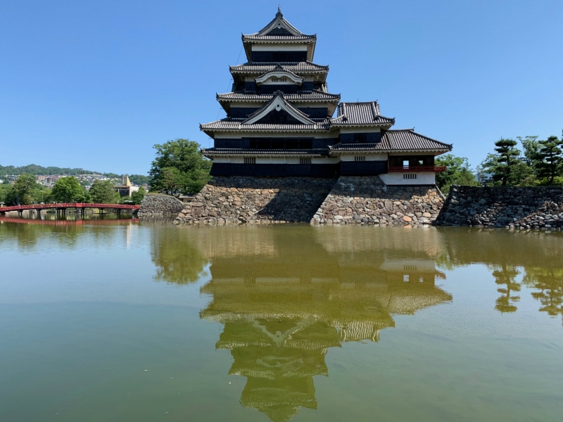 □400年前 松本城 29cmの土壁と藁 / Earth Wall of Japanese