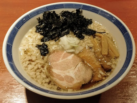 らーめん竹馬の背脂煮干