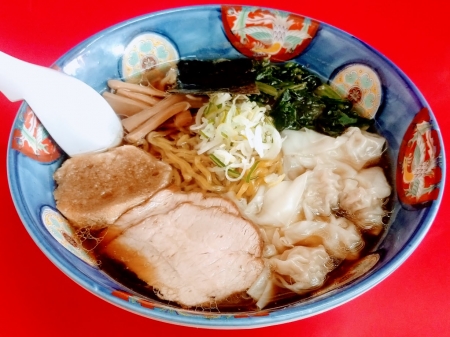 大蓮のワンタンメン