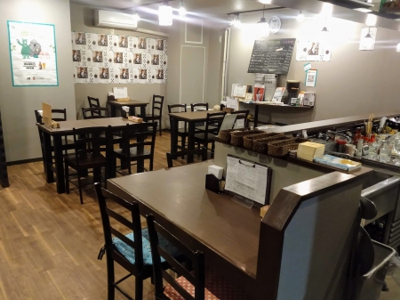 誰も居ない店内。。。