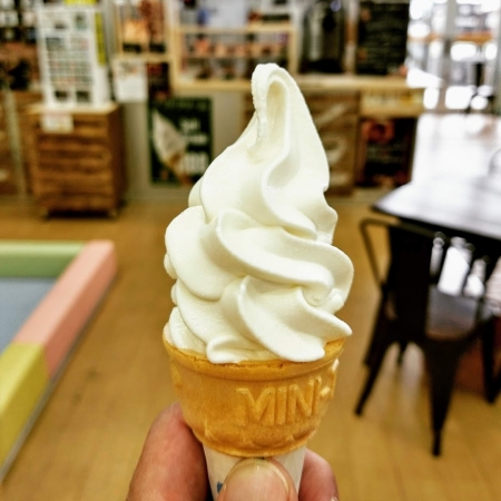 100円ソフトクリーム