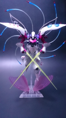 海外製 1/120 キュベレイ発射エフェクト付き ガレージキット風プラモデル Amazon | Yiya Studio 1/120 機甲 女王+女王の乗り物 Q-beley