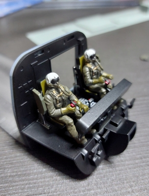 アカデミー製 1/48 CH-53E スーパースタリオン 改修塗装完成品 | 各種