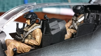 アカデミー 1/35 アメリカ海兵隊 AH-1Z ヴァイパー 塗装完成