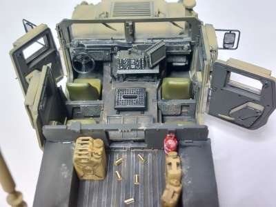 アカデミー製 1/35 アメリカ軍 装甲車ハンヴィーM1151 | 各種