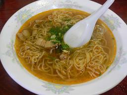 300円でふかひれラーメン