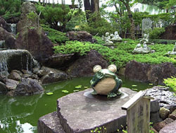 栗原市 若柳 柳徳寺 カエル