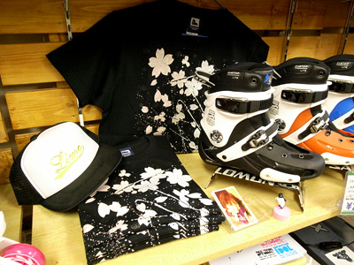 yazakura写真:店頭販売@S-FOUR