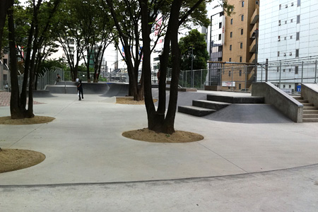 2011.08.03:みやしたこうえんスケートパーク(通称:ナイキパーク)全景