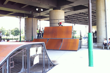 2011.08.13:BONS BLADING TOUR 2011 - photo02@新横浜スケボー広場