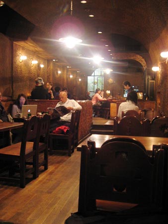 くぐつ店内風景