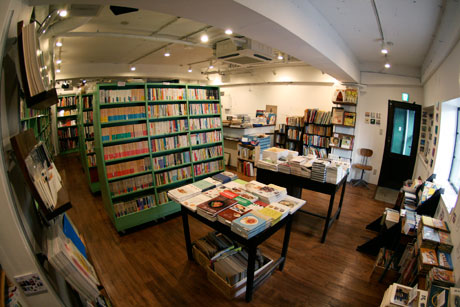 OLD / NEW SELECT BOOKSHOP「百年」 店内