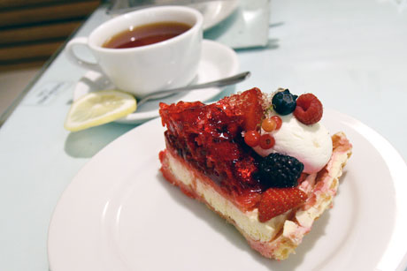 Sunday Brunch サンデーブランチ 吉祥寺店 赤いベリーのタルト