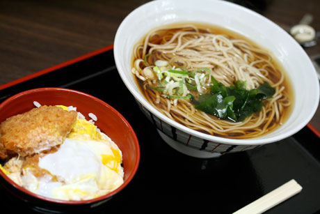 富士そば 吉祥寺店 ミニひれカツ丼セット