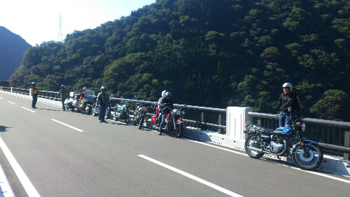 橋の上から2