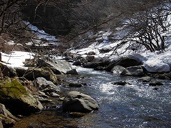 楯山川