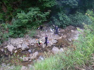 野営地