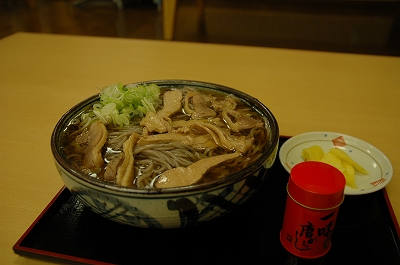 冷たい肉そば