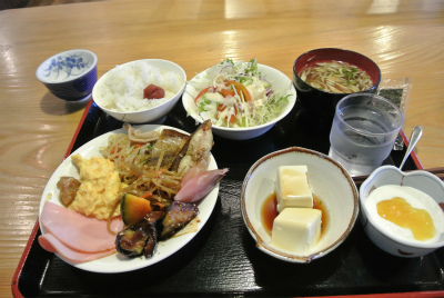 朝バイキング