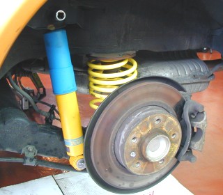 アストラクーペ ビルシュタイン Rear足回り交換